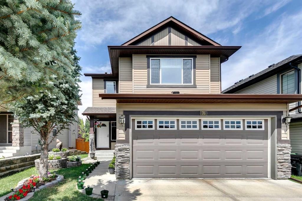 New property listed in Evergreen, Calgary